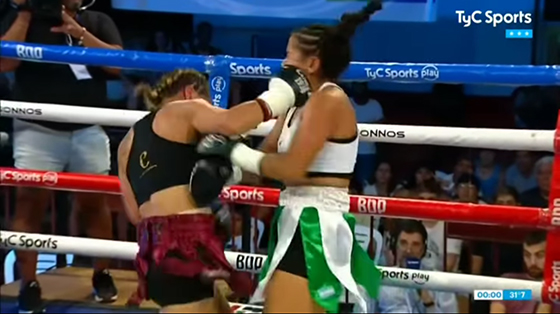 Boxeo, Brandsen, Boxeo de Primera, Sol Baumstarh, Belén Valdebenito, Carmen de Areco, Latigo Coggi, Latigo Box, Club Social, Tyc Sports, Tyc Sports Play, FAB